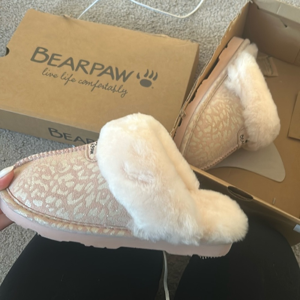 Light pink Bear Paw Slippers